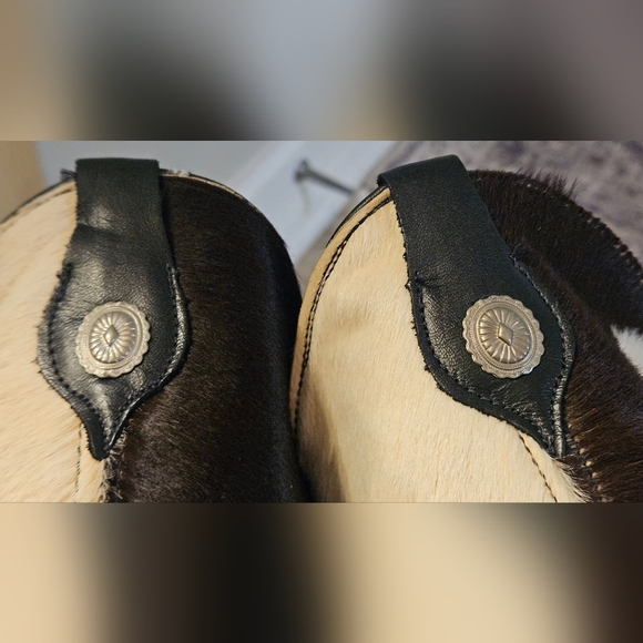Vintage Cowhide Leather Western Boots. Black/brown/cream. Size 10 - Picture 9 of 16